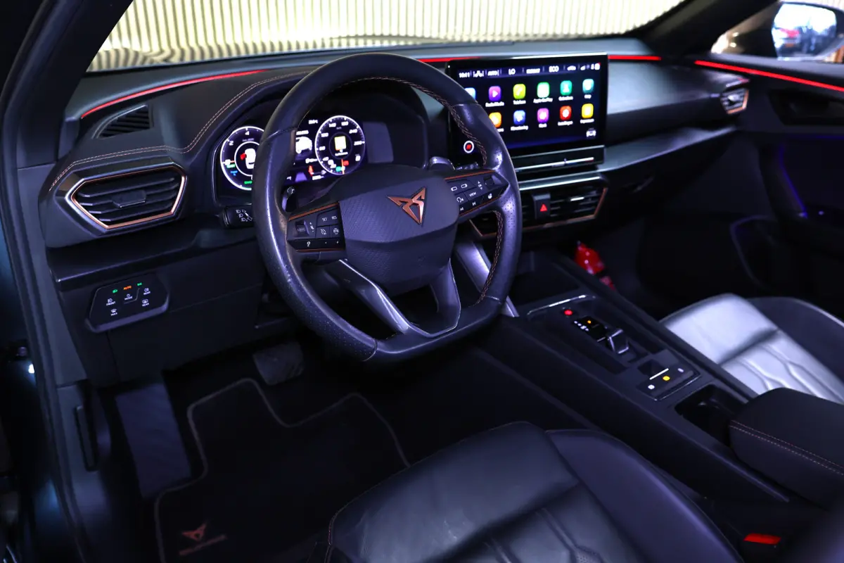 1.4 e-Hybrid Adrenaline AVM CARPLAY NAVI PANO MEMORY VIRTUAL CAMERA SFEER "23