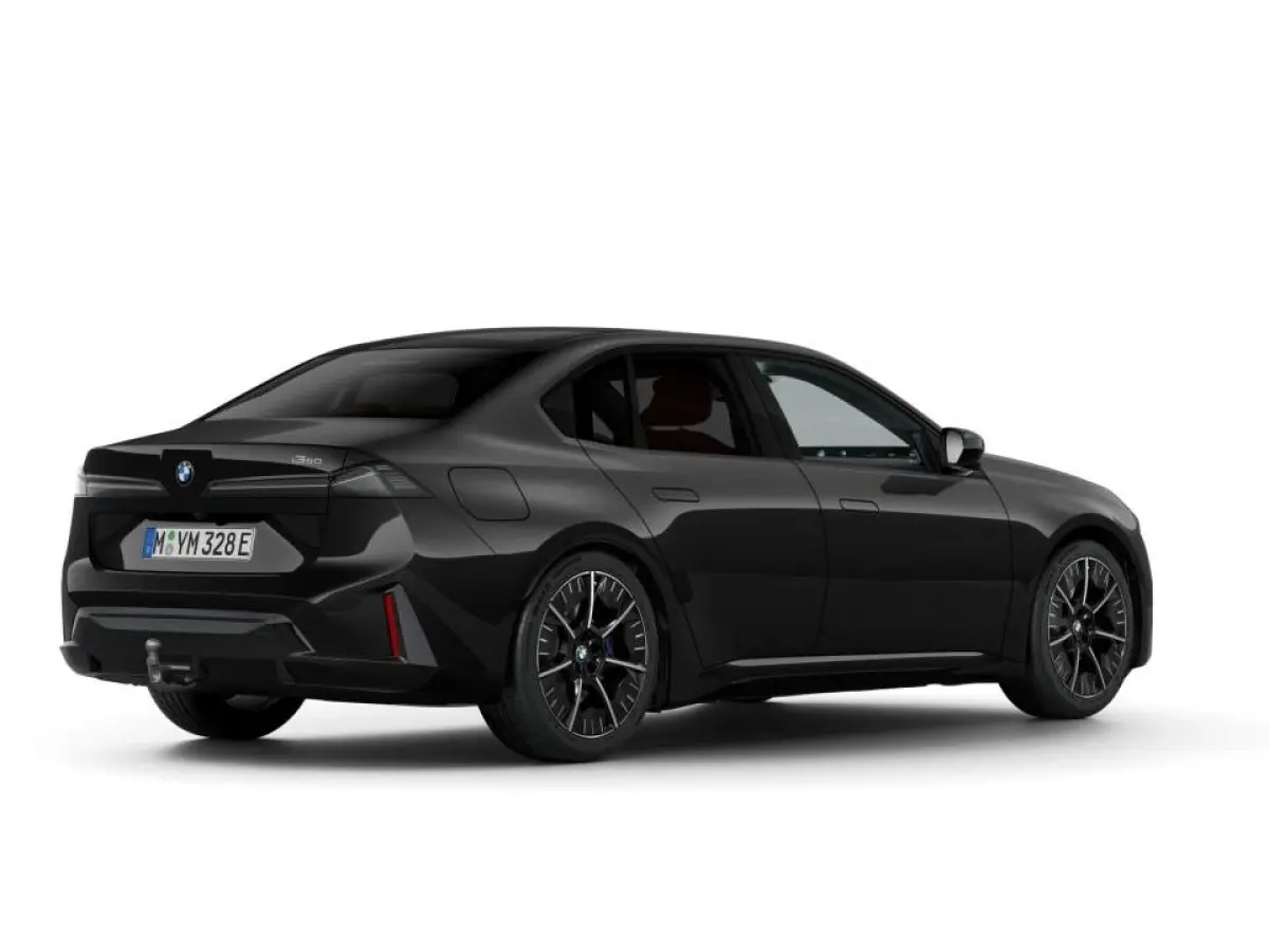 50 xDrive | First Edition | M Sportpakket | Verlichte Iconic Glow Grille | Panoramadak | Harman Kardon | Trekhaak