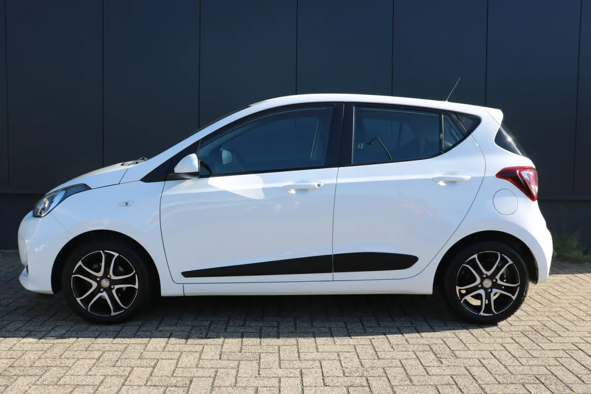 1.0i Comfort AIRCO | NAVI | CRUISE CONTROL | ALL SEASON | DAB | BLUETOOTH
