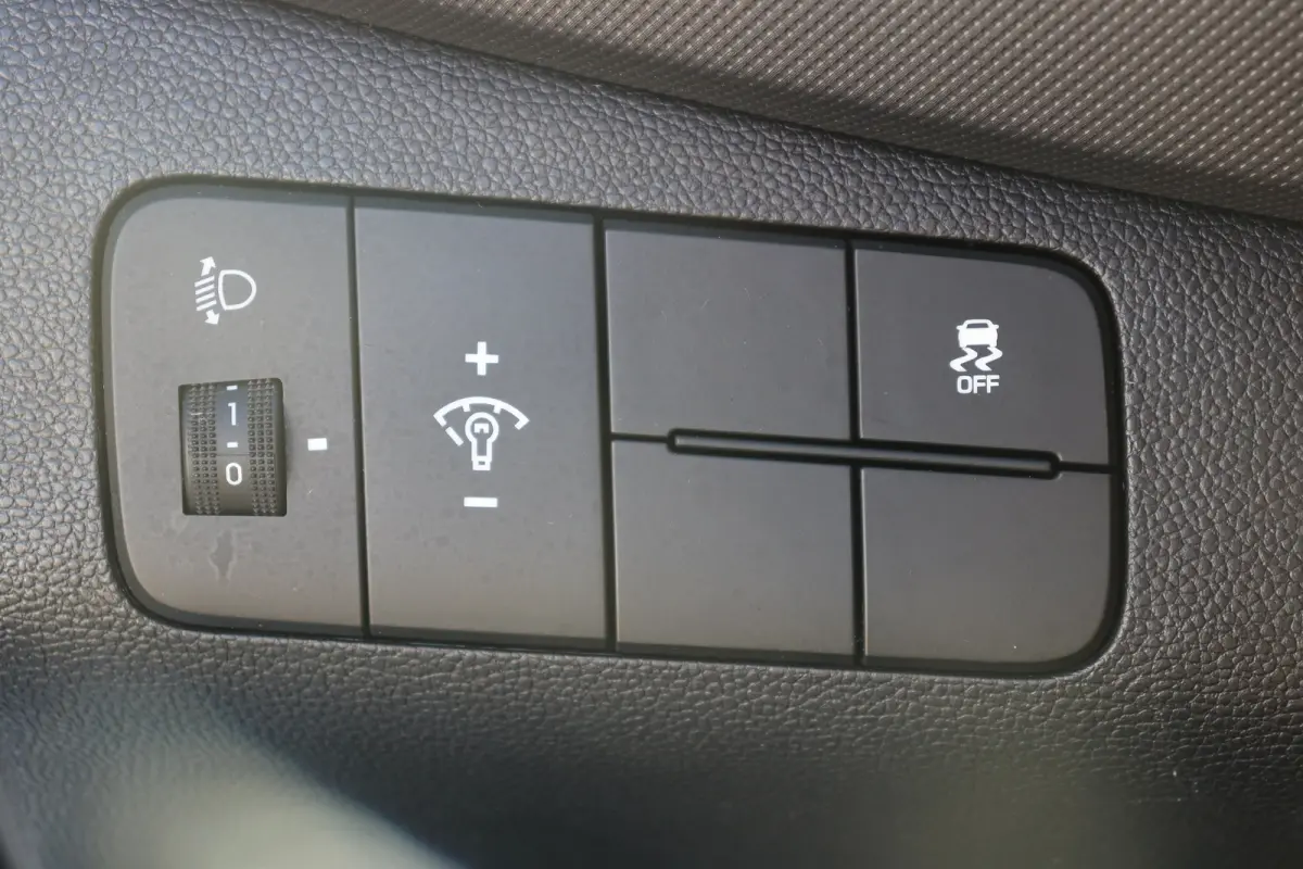 1.0i Comfort AIRCO | NAVI | CRUISE CONTROL | ALL SEASON | DAB | BLUETOOTH