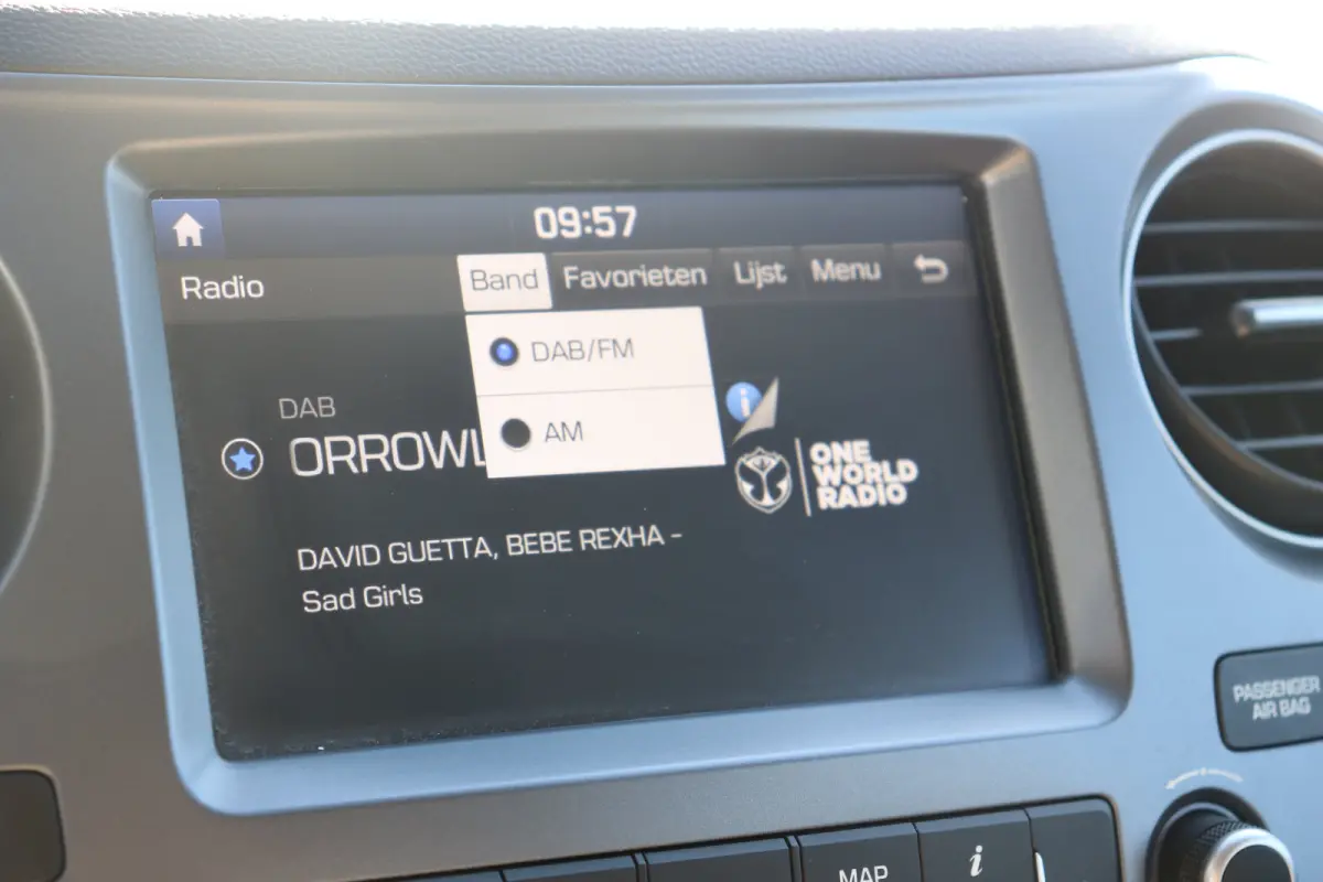 1.0i Comfort AIRCO | NAVI | CRUISE CONTROL | ALL SEASON | DAB | BLUETOOTH