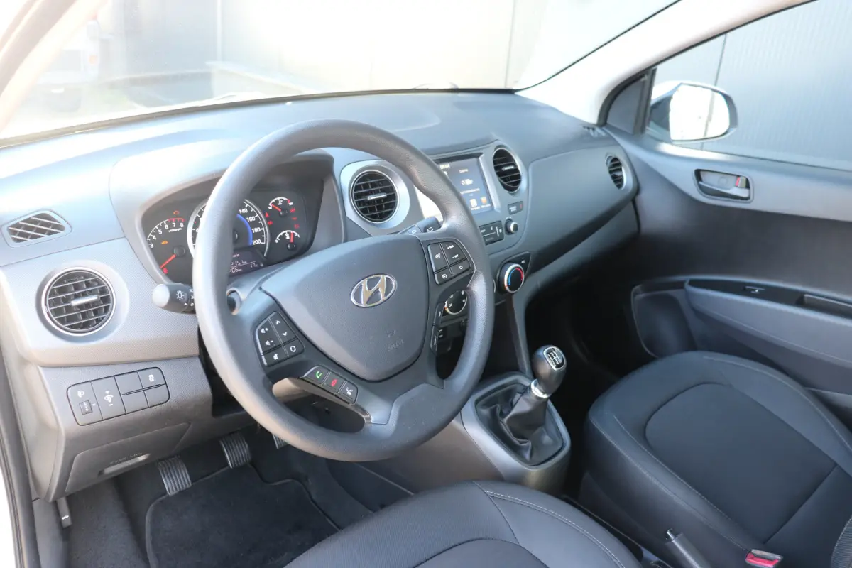 1.0i Comfort AIRCO | NAVI | CRUISE CONTROL | ALL SEASON | DAB | BLUETOOTH