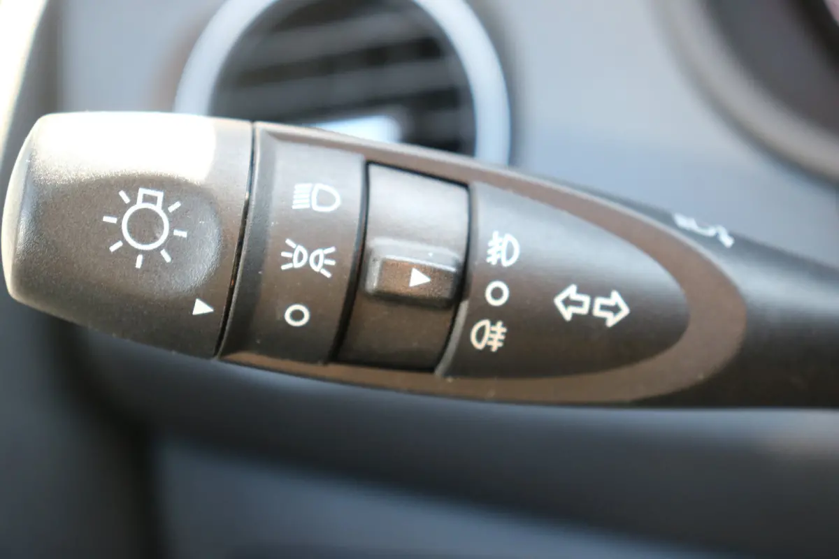 1.0i Comfort AIRCO | NAVI | CRUISE CONTROL | ALL SEASON | DAB | BLUETOOTH