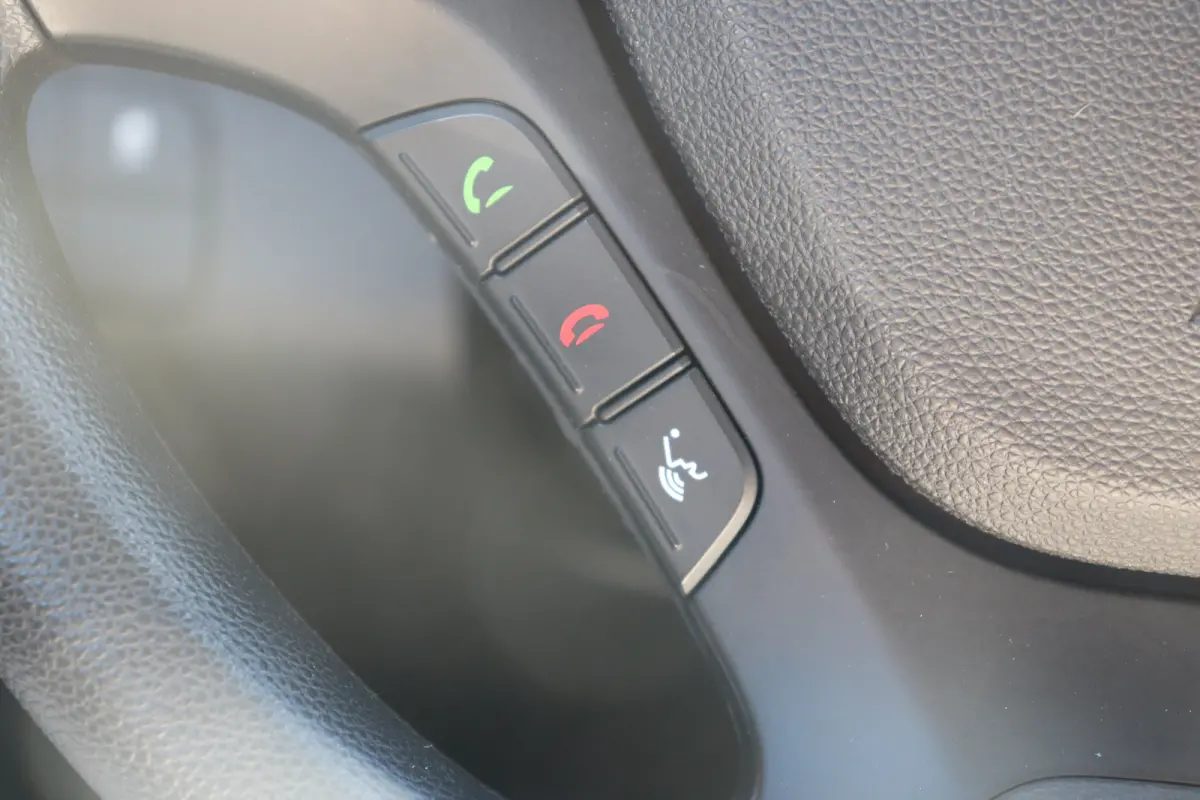 1.0i Comfort AIRCO | NAVI | CRUISE CONTROL | ALL SEASON | DAB | BLUETOOTH