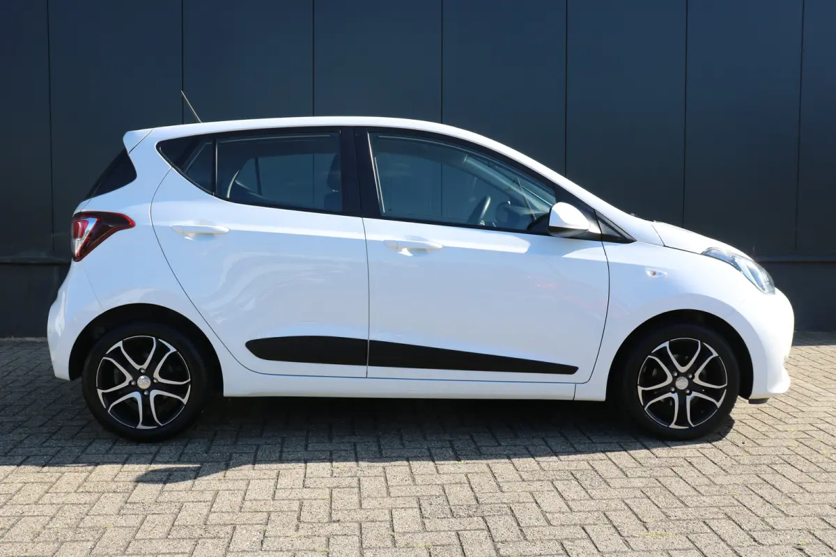 1.0i Comfort AIRCO | NAVI | CRUISE CONTROL | ALL SEASON | DAB | BLUETOOTH