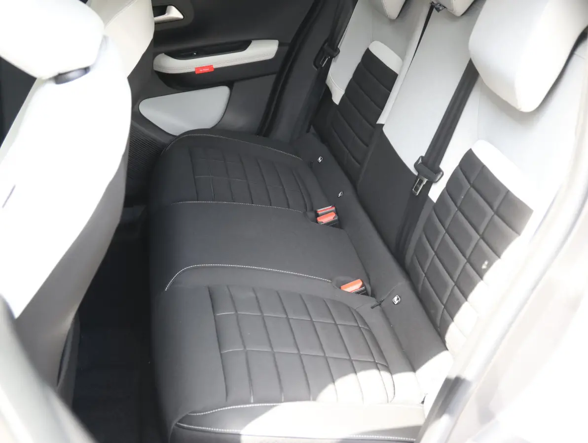 Max 113pk Comfort Range 44 kWh 8jaar Garantie | Accu 98% |Navigatie | Camera achter | Lichtmetalen velgen | Apple Carplay en Android Auto