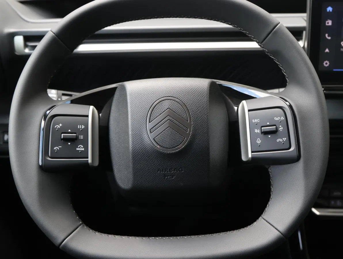 Max 113pk Comfort Range 44 kWh 8jaar Garantie | Accu 98% |Navigatie | Camera achter | Lichtmetalen velgen | Apple Carplay en Android Auto