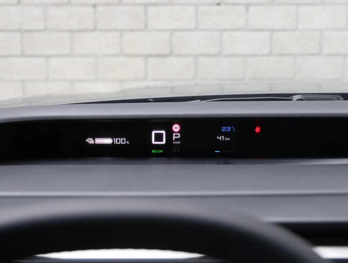 Max 113pk Comfort Range 44 kWh 8jaar Garantie | Accu 98% |Navigatie | Camera achter | Lichtmetalen velgen | Apple Carplay en Android Auto