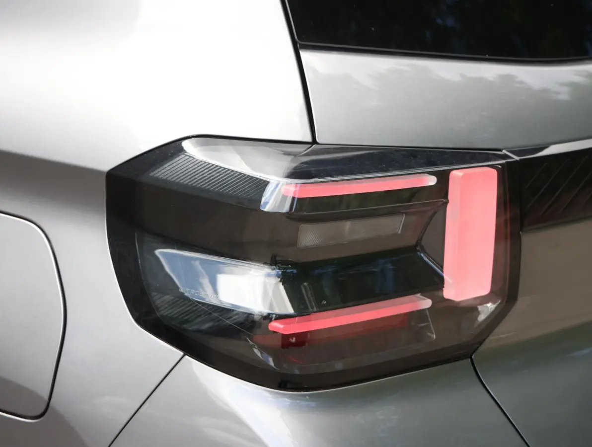 Max 113pk Comfort Range 44 kWh 8jaar Garantie | Accu 98% |Navigatie | Camera achter | Lichtmetalen velgen | Apple Carplay en Android Auto
