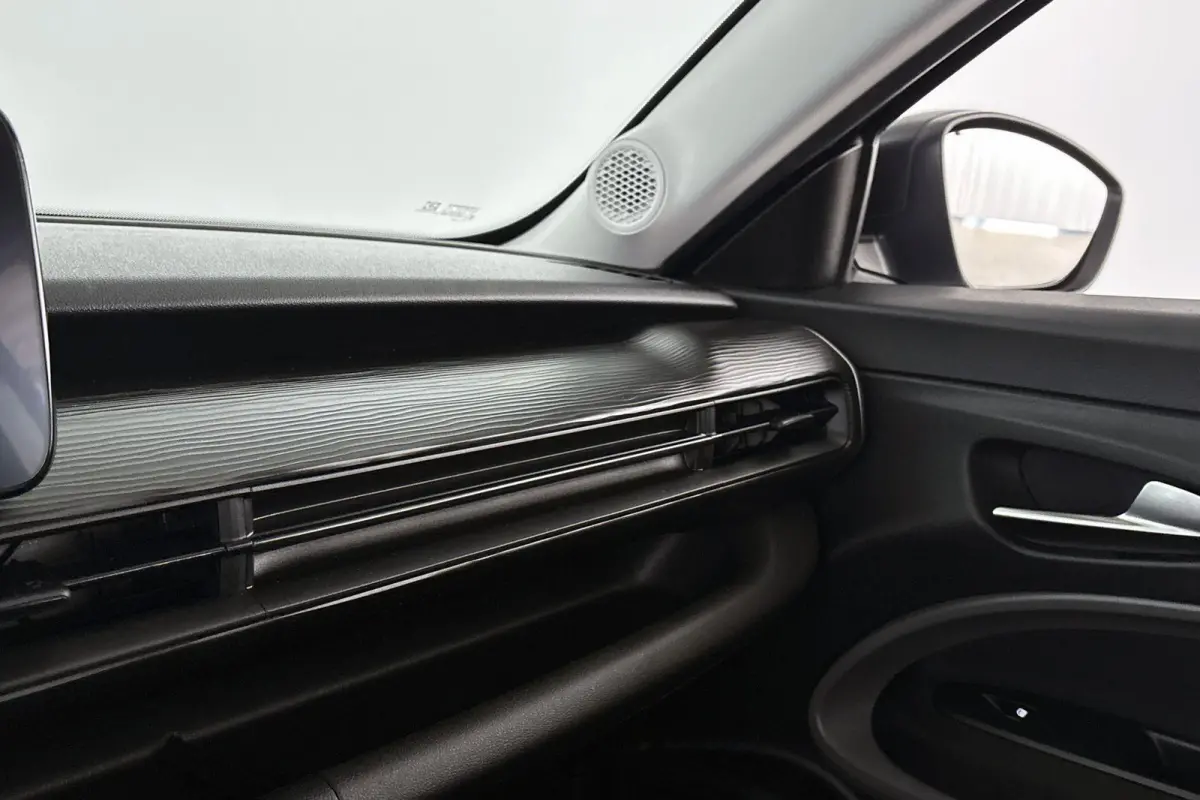 1.2 e-Hybrid Longitude Apple CarPlay 16" LMW