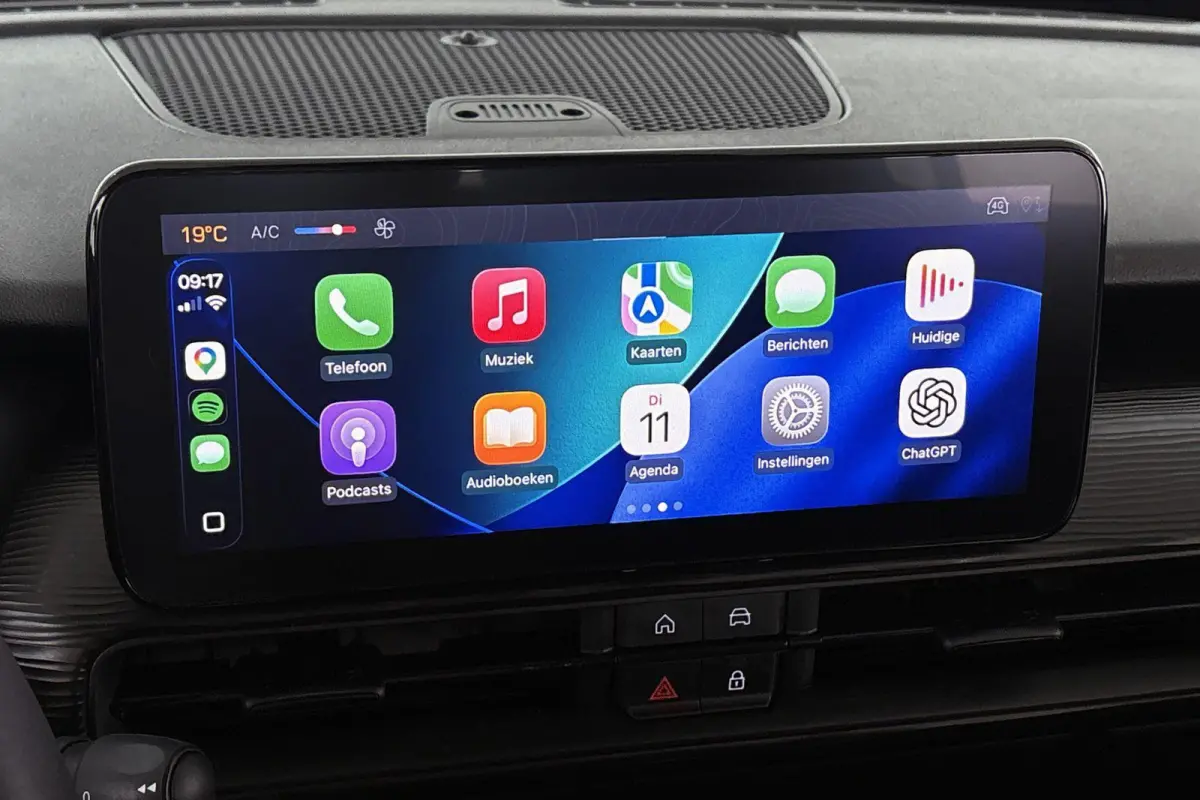 1.2 e-Hybrid Longitude Apple CarPlay 16" LMW