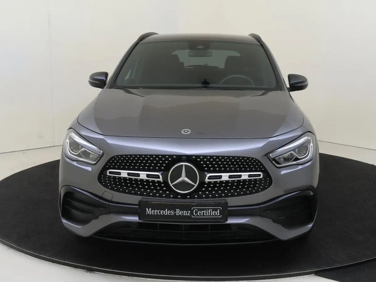 180 AMG Line / Panaromadak / Achteruitrijcamera / Night-Pakket /