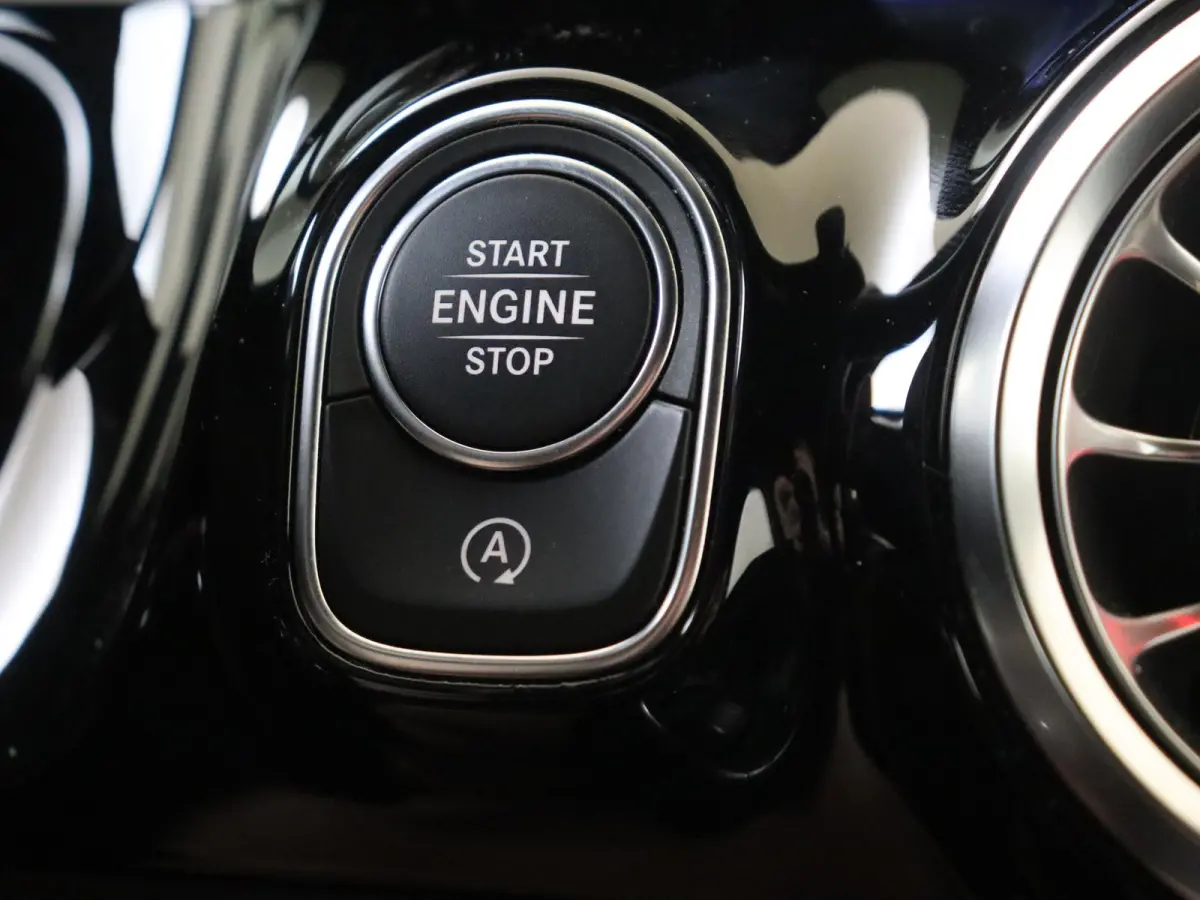 180 AMG Line / Achteruitrijcamera / Night-Pakket /