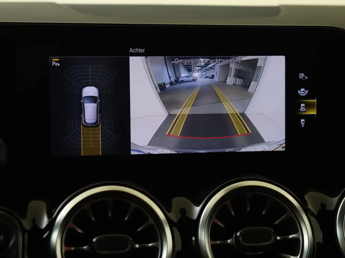 180 AMG Line / Achteruitrijcamera / Night-Pakket /