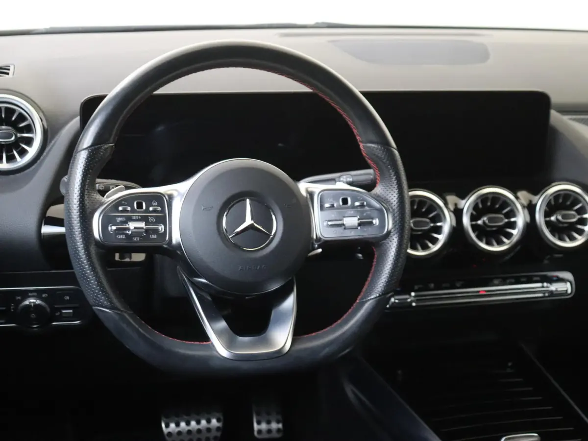 180 AMG Line / Achteruitrijcamera / Night-Pakket /