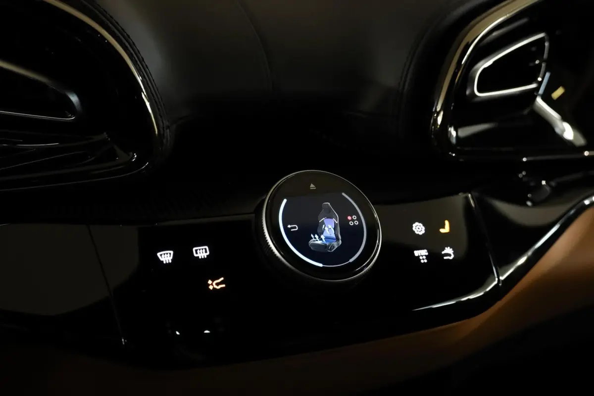 6.5 V12|ADAS|Pano|Massage|Pass Display|360|