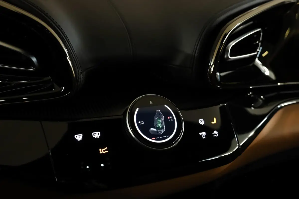 6.5 V12|ADAS|Pano|Massage|Pass Display|360|