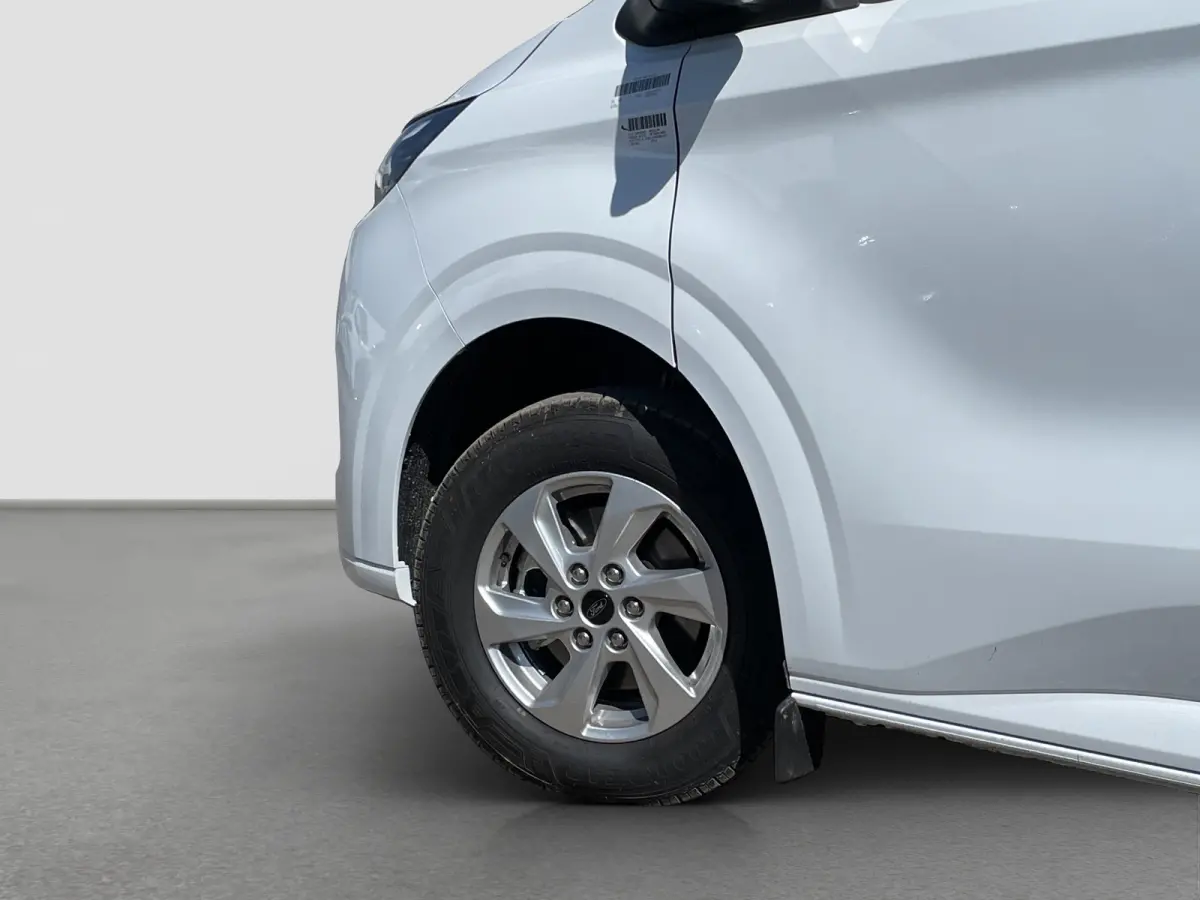 320 L1H1 Limited 71 kWh | Winterpack | Adap. Cruise Control | Trekhaak | Camera | | 13 polige trekhaak met Trailer Sway Control | 2 zitplaatsen rechtsvoor | 3-fase laadkabel mode 3 32A, 10 m