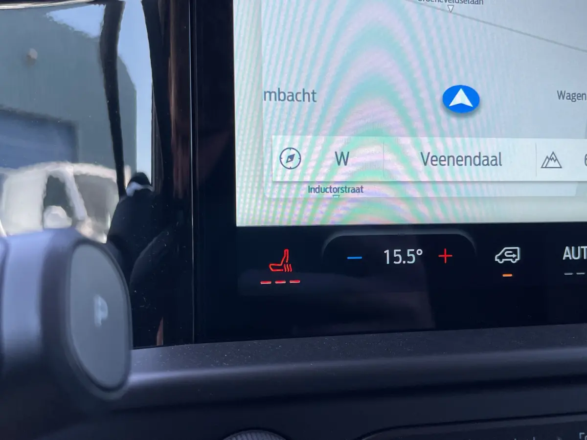 320 L1H1 Limited 71 kWh | Winterpack | Adap. Cruise Control | Trekhaak | Camera | | 13 polige trekhaak met Trailer Sway Control | 2 zitplaatsen rechtsvoor | 3-fase laadkabel mode 3 32A, 10 m
