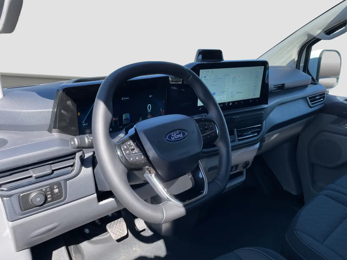320 L1H1 Limited 71 kWh | Winterpack | Adap. Cruise Control | Trekhaak | Camera | | 13 polige trekhaak met Trailer Sway Control | 2 zitplaatsen rechtsvoor | 3-fase laadkabel mode 3 32A, 10 m