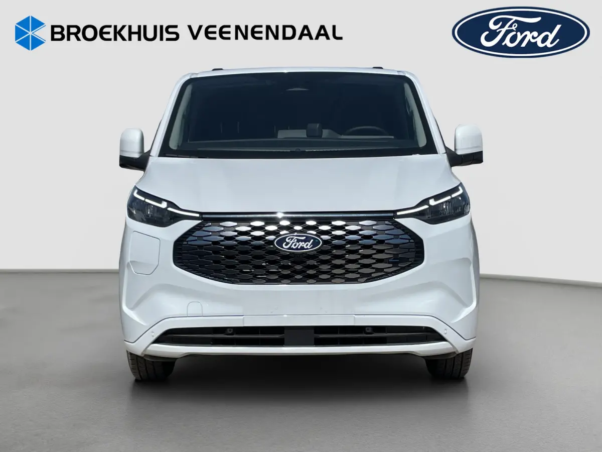 320 L1H1 Limited 71 kWh | Winterpack | Adap. Cruise Control | Trekhaak | Camera | | 13 polige trekhaak met Trailer Sway Control | 2 zitplaatsen rechtsvoor | 3-fase laadkabel mode 3 32A, 10 m