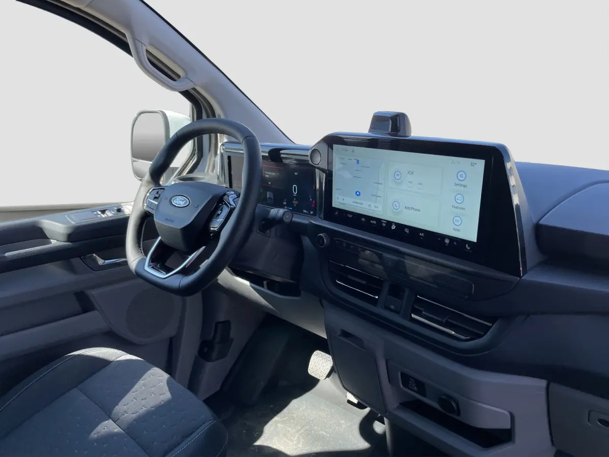 320 L1H1 Limited 71 kWh | Winterpack | Adap. Cruise Control | Trekhaak | Camera | | 13 polige trekhaak met Trailer Sway Control | 2 zitplaatsen rechtsvoor | 3-fase laadkabel mode 3 32A, 10 m
