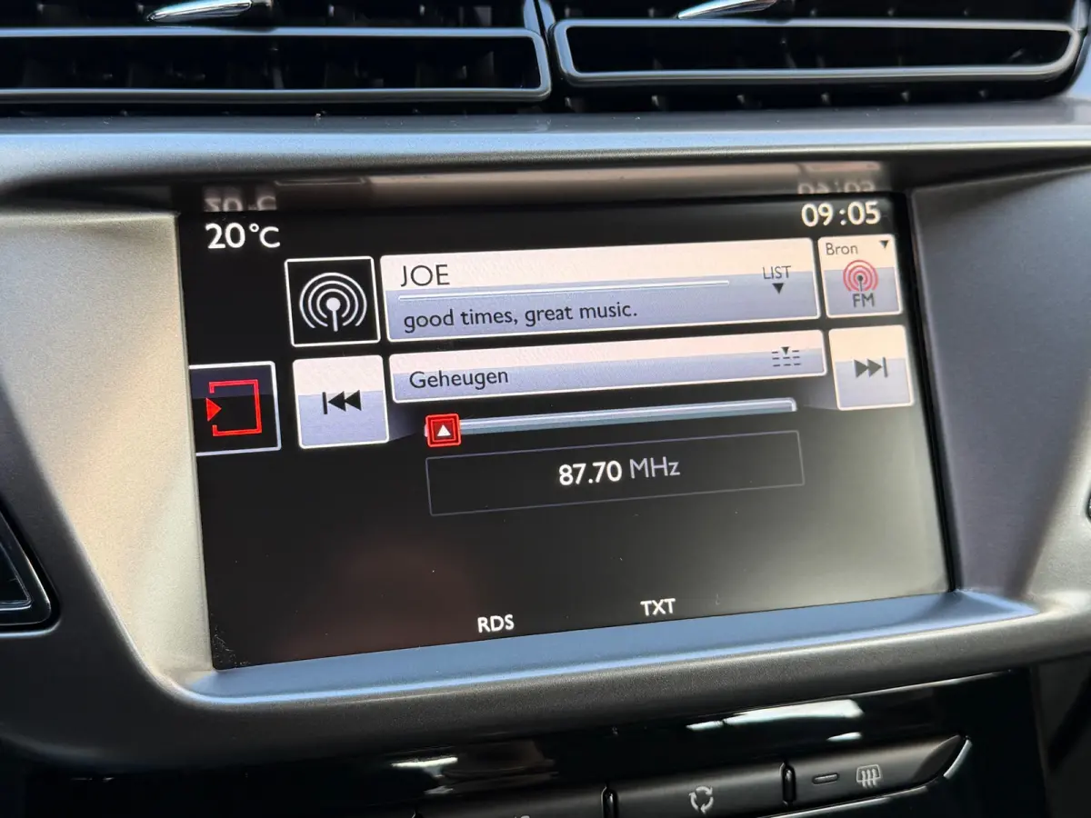 1.2 PureTech Feel Edition|2e Eigenaar|Navi|Climate|Cruise|PDC|LMV|ElektrischeRamen|Bleutooth|Isofix|DealerOnderhouden|