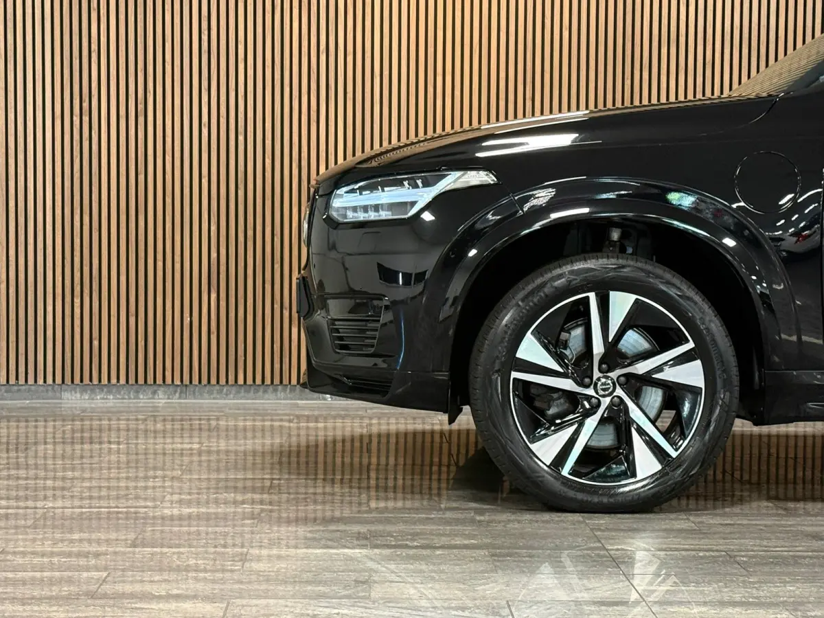 T8 AWD Recharge R-Design Long Range | Harman Kardon | 455pk | Schuifdak | Adaptieve Cruise Control | Stoelverwarming voor+achter | Stuurwielverwarming | 20 Inch | Full LED meesturende koplam