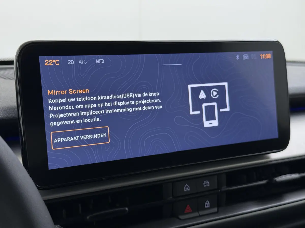 Summit 100pk | Navigatie via Apple Carplay en Android auto | Camera achter | cruise control | Lichtmetalen velgen | Automatische airco