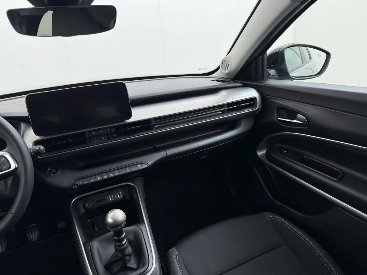 Summit 100pk | Navigatie via Apple Carplay en Android auto | Camera achter | cruise control | Lichtmetalen velgen | Automatische airco