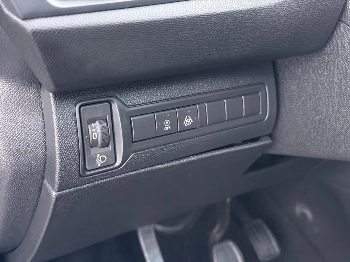 Blue Lease Executive 110pk | Trekhaak | Navigatie | Automatische airco | Cruise control | Parkeersensoren achter | Lichtmetalen velgen | Apple Carplay en Android auto