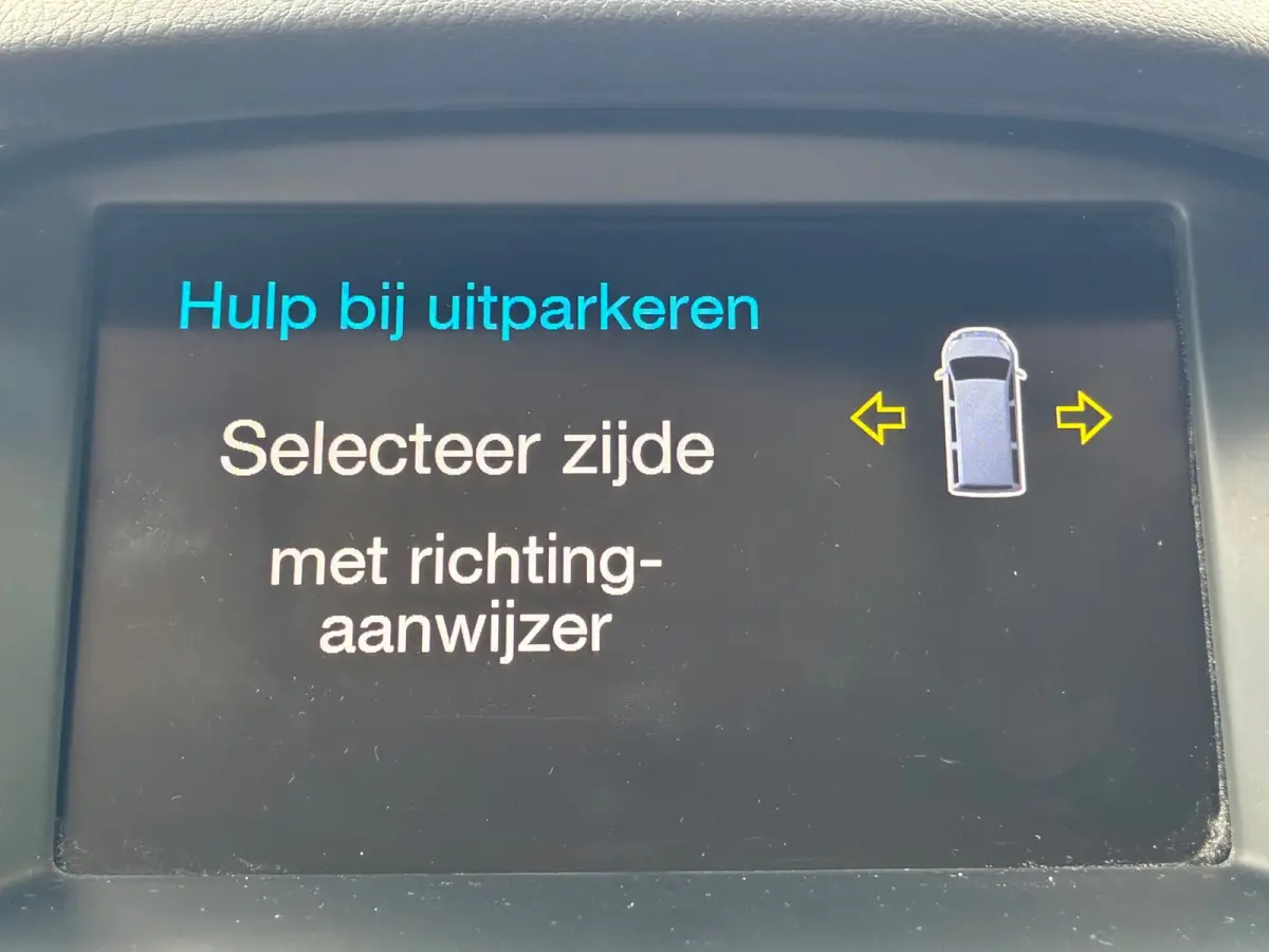 1.0 Titanium|2e Eigenaar|Navigatie|CruiseControl|Climatronic|PDC|Dealer Onderhouden|
