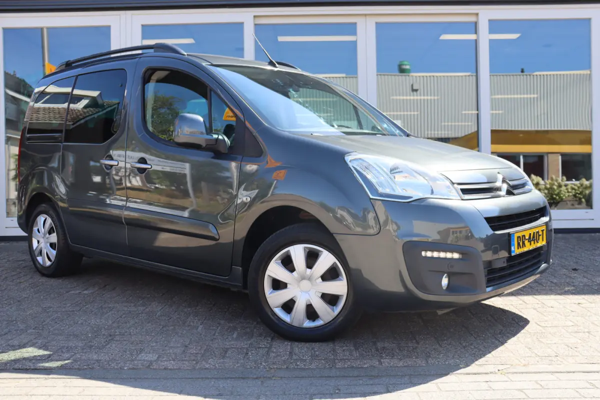 1.6 Feel, Airco, Camera A, Cruise, PDC V+A, Navi, Prijs Is Rijklaar Inclusief 6 Maanden Garantie