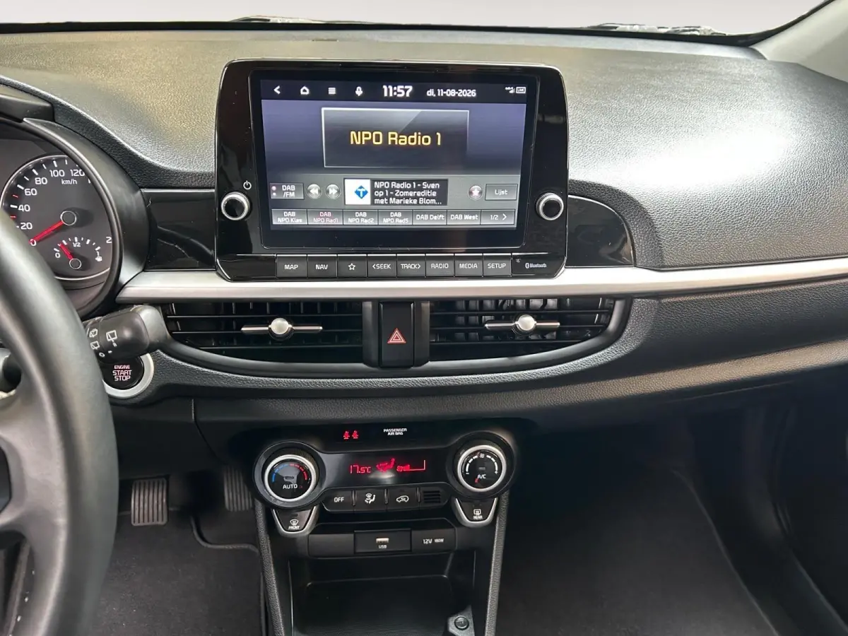 1.0 DPi DynamicPlusLine | Apple Carplay / Android Auto | Navigatiesysteem | Lichtsensor | Parkeersensoren + Camera Achter | Cruise Control | Climate Control | 15"Lichtmetalen Velgen