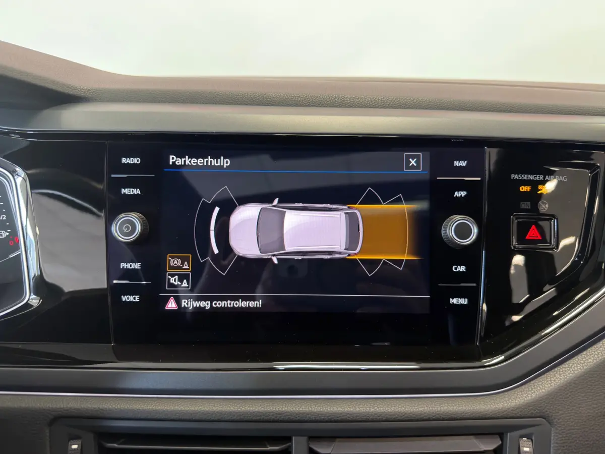 1.0 TSI R-LINE| PANORAMADAK | LED | VR-COCKPIT | CRUISE