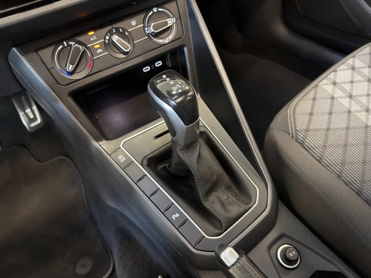 1.0 TSI R-LINE| PANORAMADAK | LED | VR-COCKPIT | CRUISE