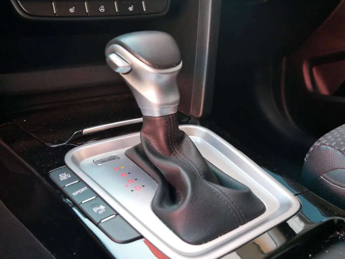 1.6 GDi PHEV DynamicPlusLine Dealer onderhouden| Top staat