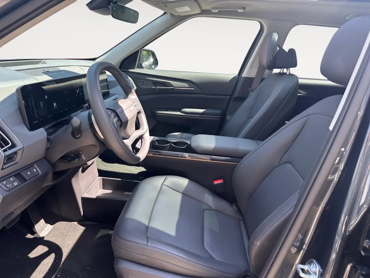 Plus Advanced 81.4 kWh | NIEUWE AUTO | Panorama dak | geventileerde stoelen | leder |