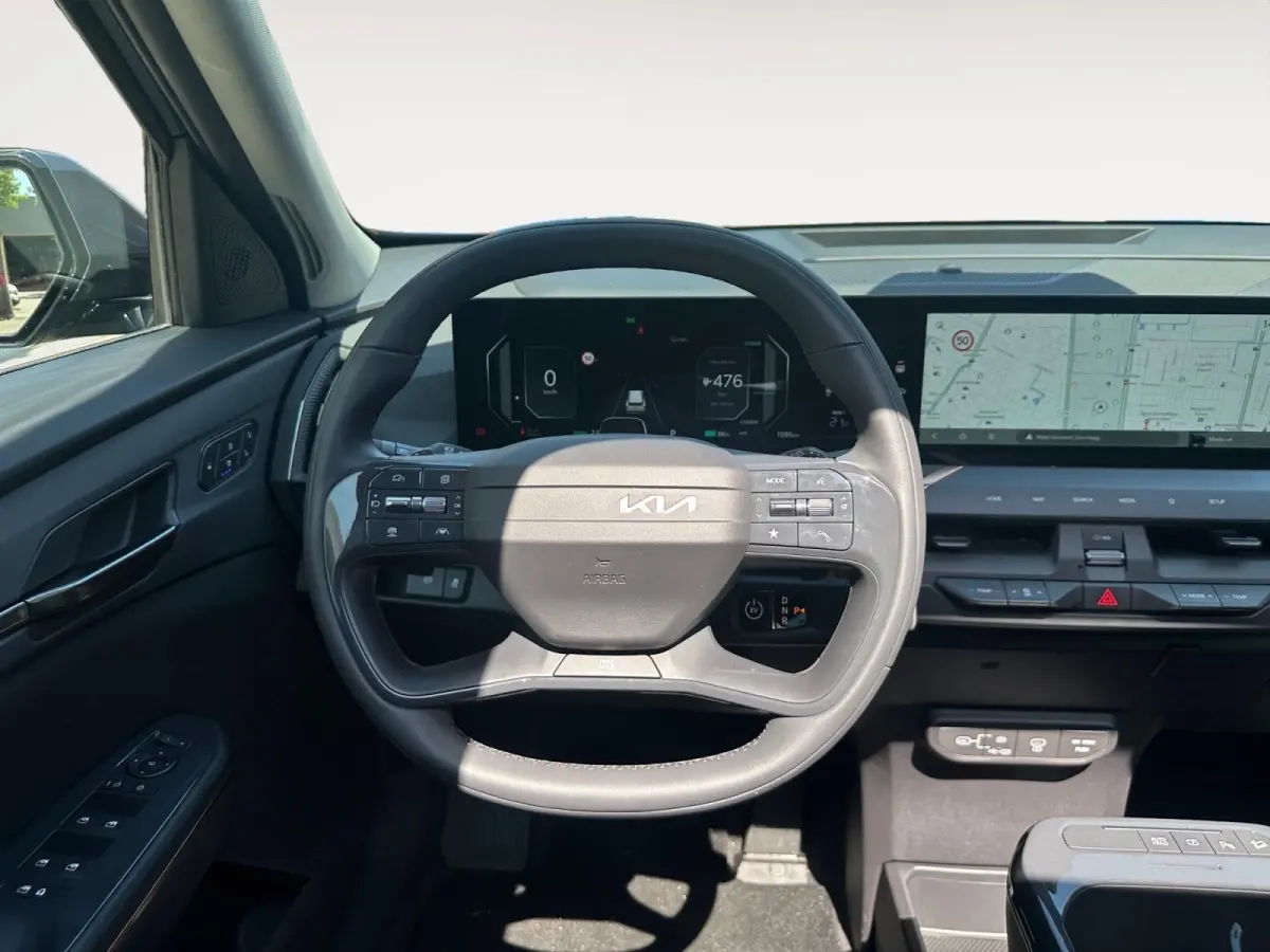 Plus Advanced 81.4 kWh | NIEUWE AUTO | Panorama dak | geventileerde stoelen | leder |