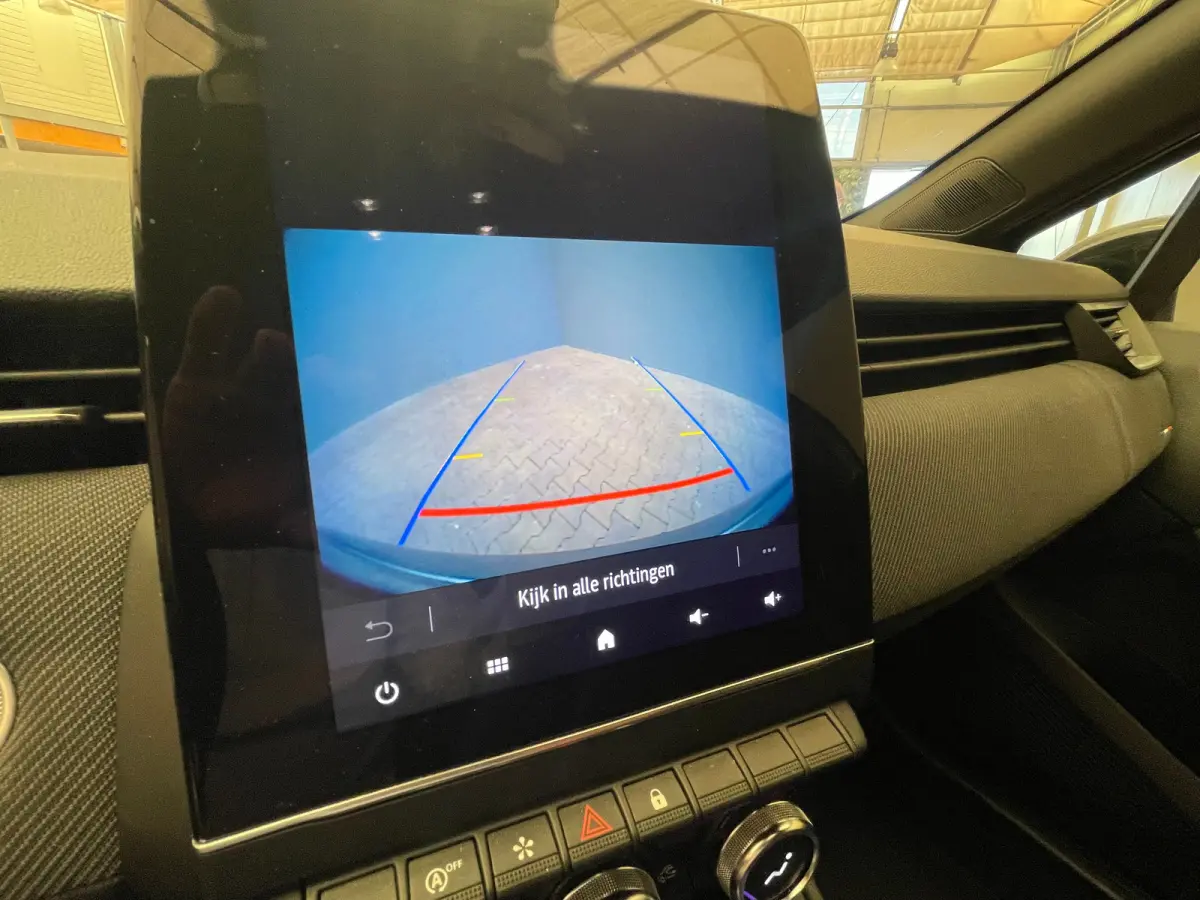 1.0 TCe 90 GPF esprit Alpine Climate | Adaptive Cruise | Navigatie | 17'' LMV | Camera| Apple Carplay/Android Auto|telefoonintegratie premium | Bluetooth telefoonvoorbereiding | Buitenspiege
