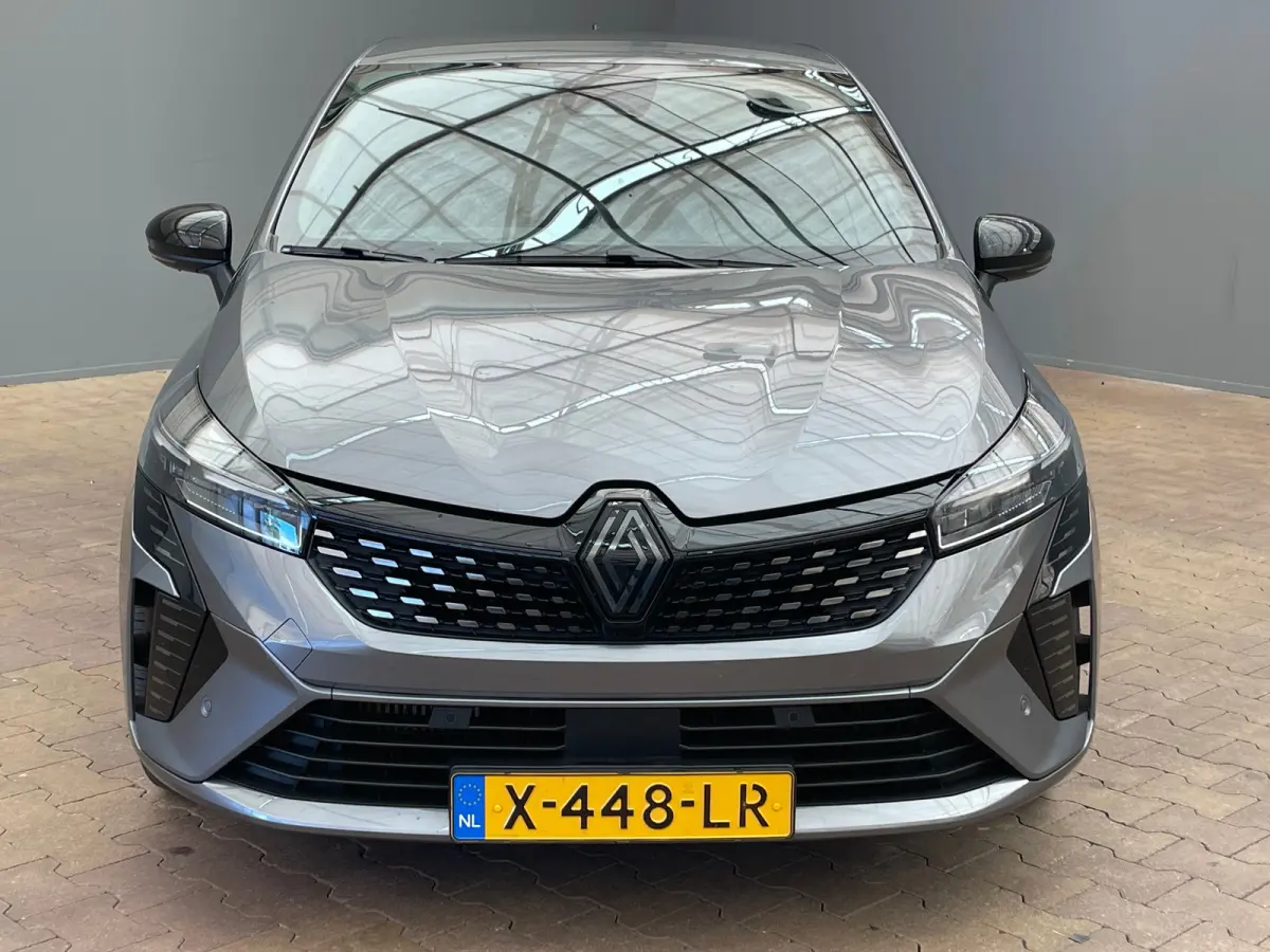 1.0 TCe 90 GPF esprit Alpine Climate | Adaptive Cruise | Navigatie | 17'' LMV | Camera| Apple Carplay/Android Auto|telefoonintegratie premium | Bluetooth telefoonvoorbereiding | Buitenspiege