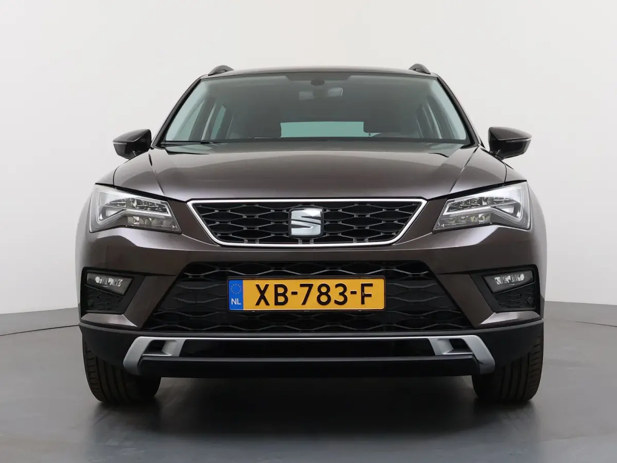 1.4 EcoTSI FR Business Intense | Achterbank in delen neerklapbaar | Airco (automatisch) | Alarm klasse 1(startblokkering)