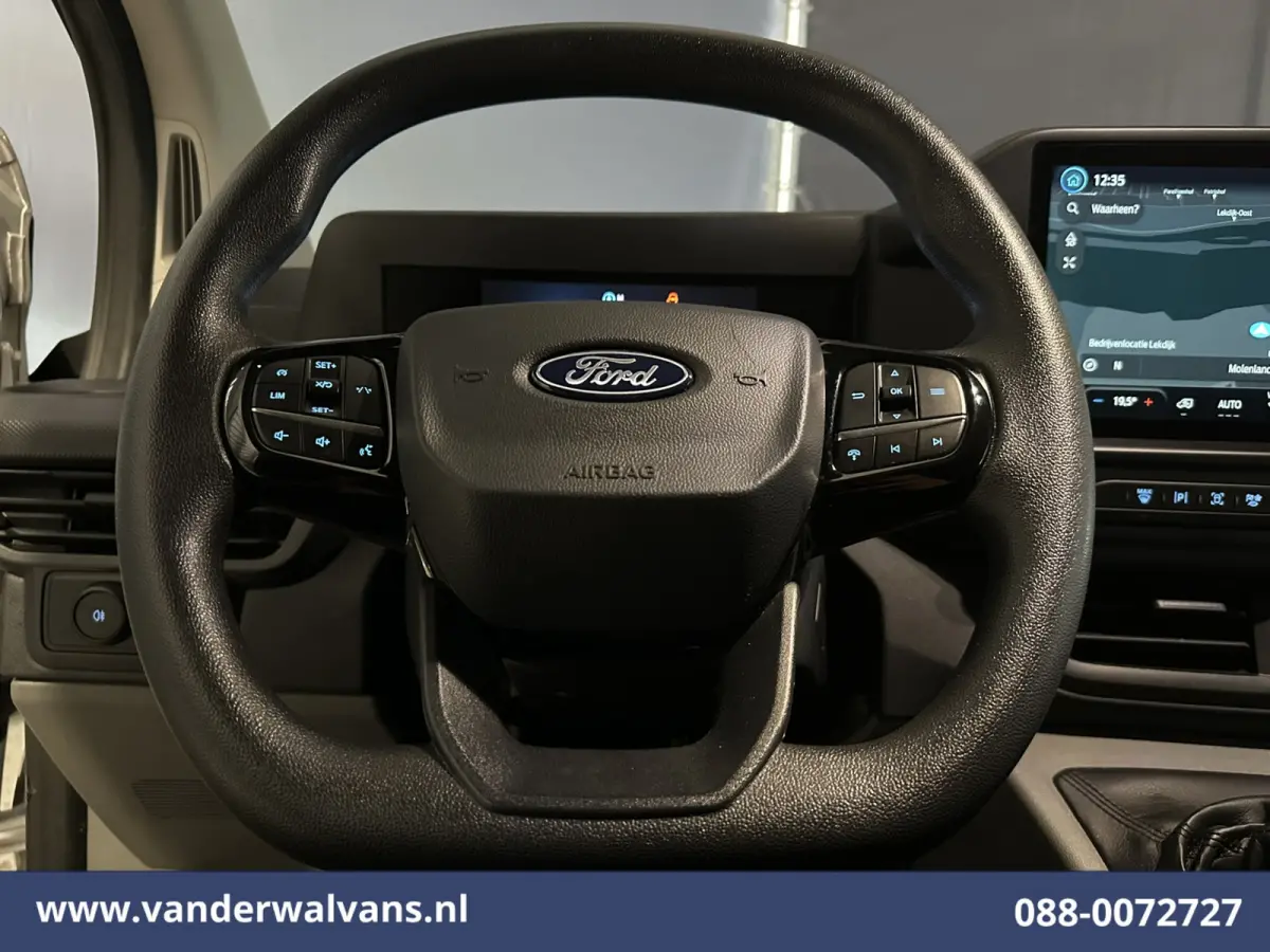 2.0 TDCI 136pk L2H1 Euro6 Airco | Camera | Navigatie | Apple Carplay | LED | Cruisecontrol Android Auto, 2800kg trekhaak, Parkeersensoren, Verwarmde voorruit, Bijrijdersbank