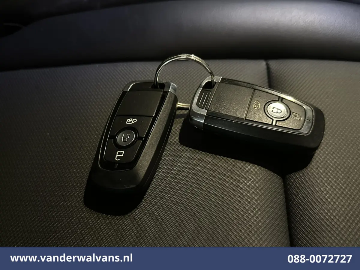 2.0 TDCI 136pk L2H1 Euro6 Airco | Camera | Navigatie | Apple Carplay | LED | Cruisecontrol Android Auto, 2800kg trekhaak, Parkeersensoren, Verwarmde voorruit, Bijrijdersbank