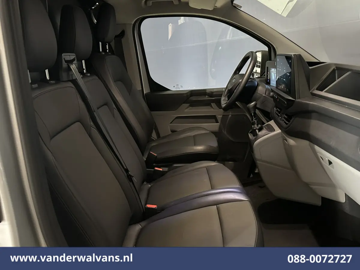 2.0 TDCI 136pk L2H1 Euro6 Airco | Camera | Navigatie | Apple Carplay | LED | Cruisecontrol Android Auto, 2800kg trekhaak, Parkeersensoren, Verwarmde voorruit, Bijrijdersbank