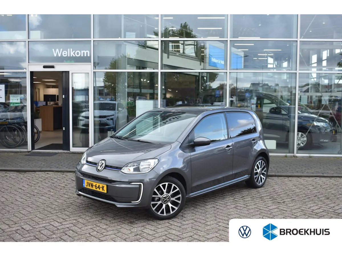 83PK Style CCS | CLIMATECONTROL | CAMERA | 15 INCH | STOEL + VOORRAAM VERW. | LED