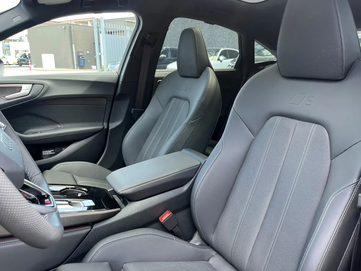 Limousine 2.0 quattro S edition Competition | 367 PK competition | Stoelventilatie | Demperregeling | Head-up | B&O | 20 inch | Panoramadak |