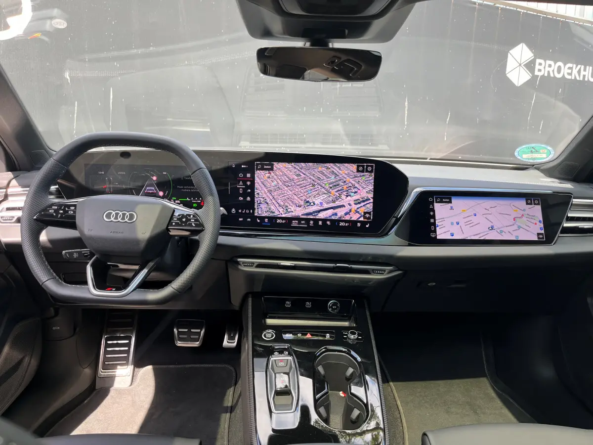 Limousine 2.0 quattro S edition Competition | 367 PK competition | Stoelventilatie | Demperregeling | Head-up | B&O | 20 inch | Panoramadak |