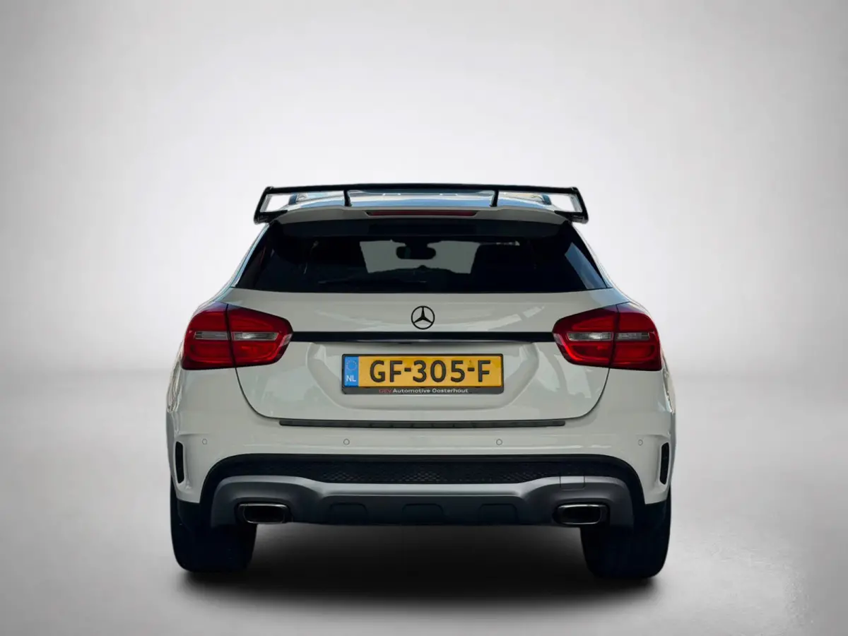 200 AMG-line Edition 1 (Goed OndH, Panoramadak, Carplay, StoelV, Navi, CruiseC, Parkeersensoren V+A, Etc)