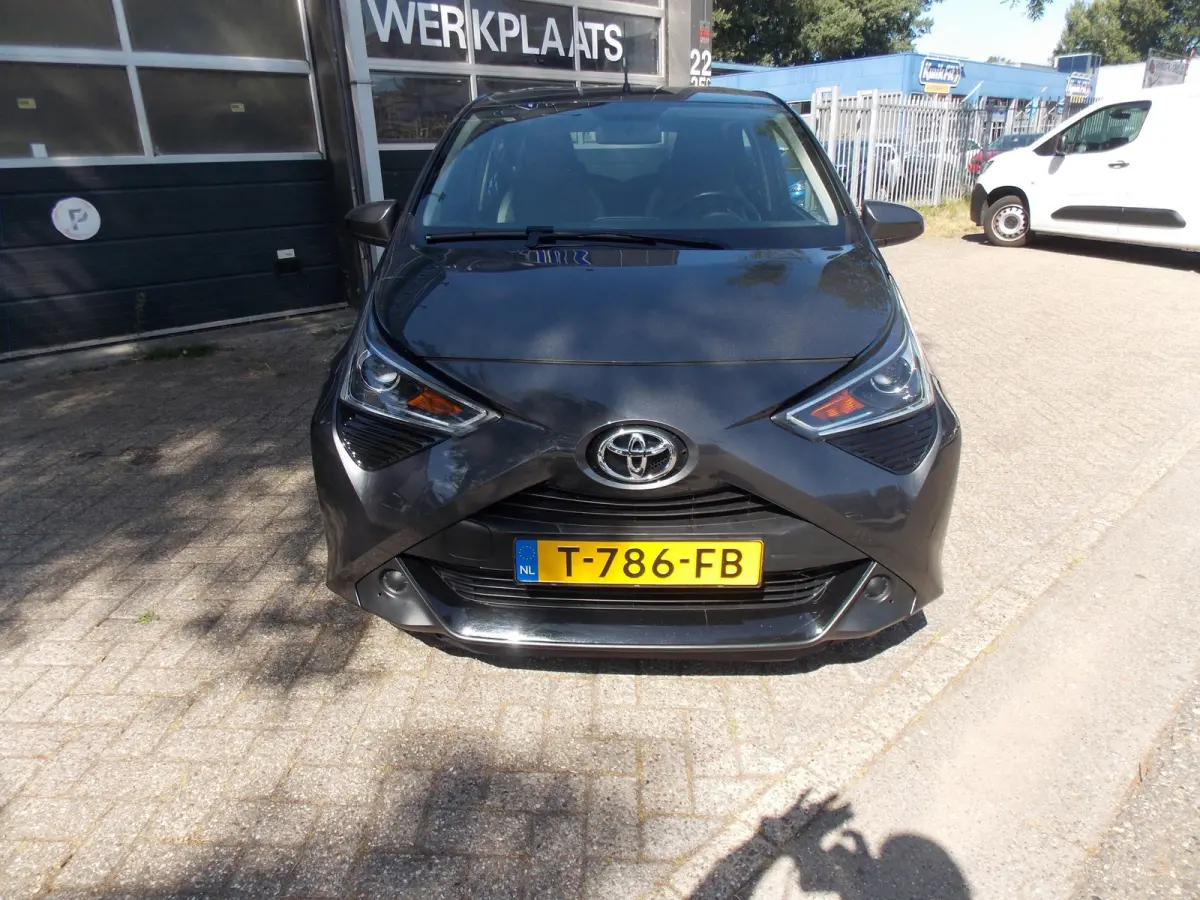 1.0 VVT-i x-otic Automaat Airco Camera Elek Pakket 5Deurs 2022bj GARANTIE